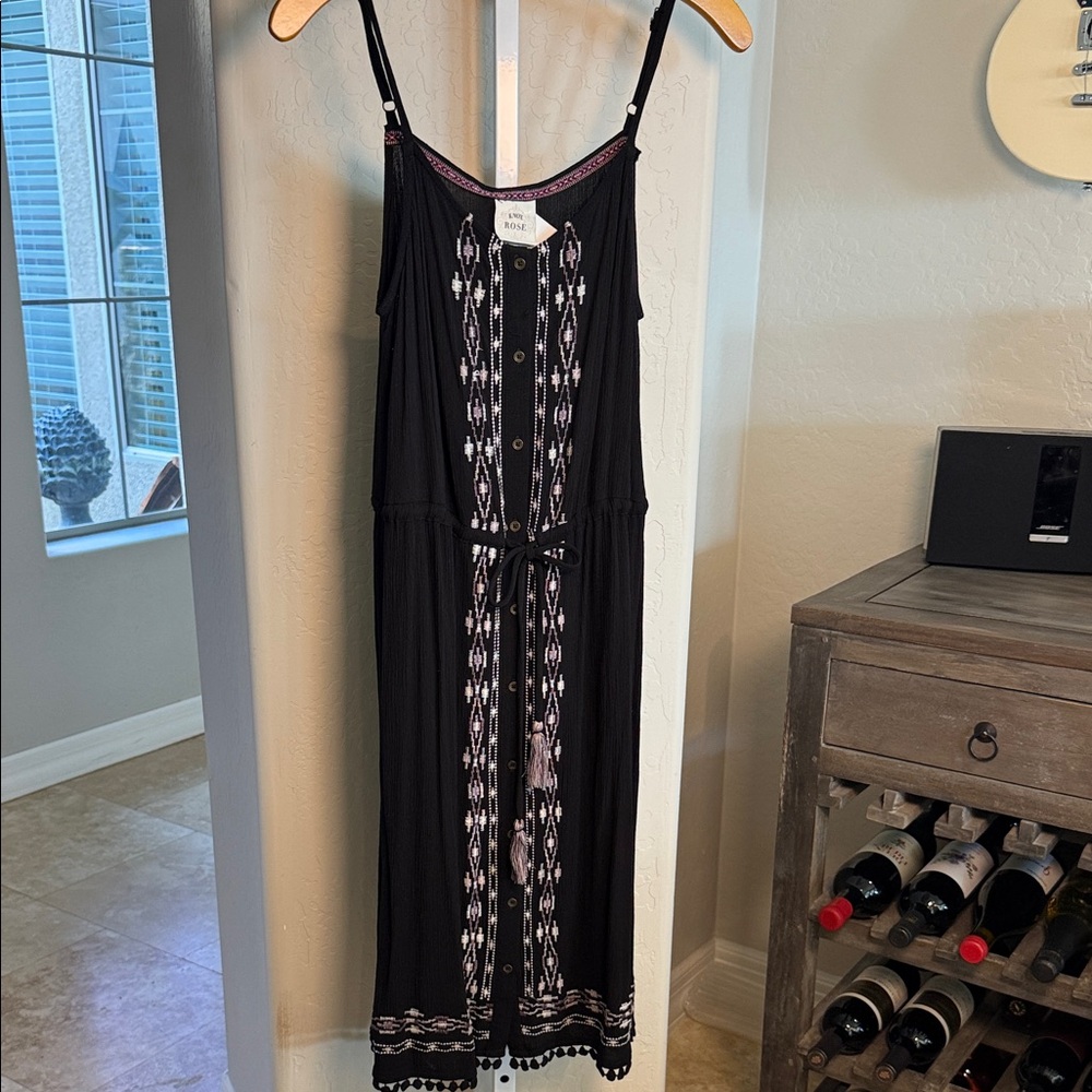 Knox Rose Black and White Maxi Dress